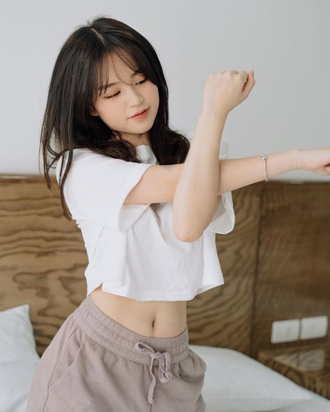 國產(chǎn)精品午夜一區(qū)