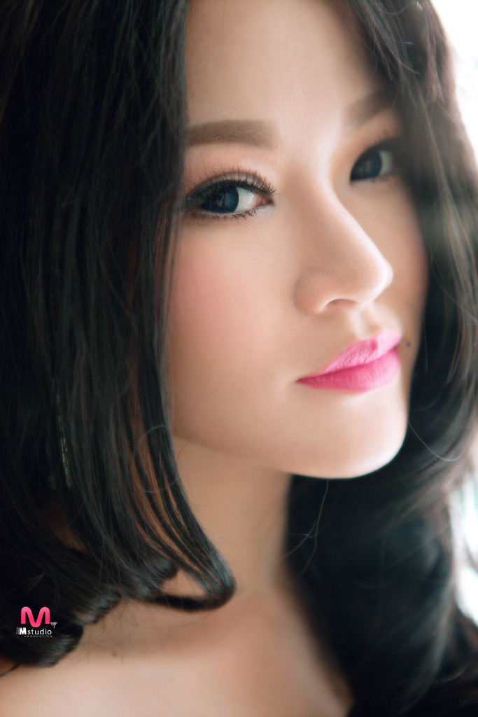 婢女撅著大聲叫h