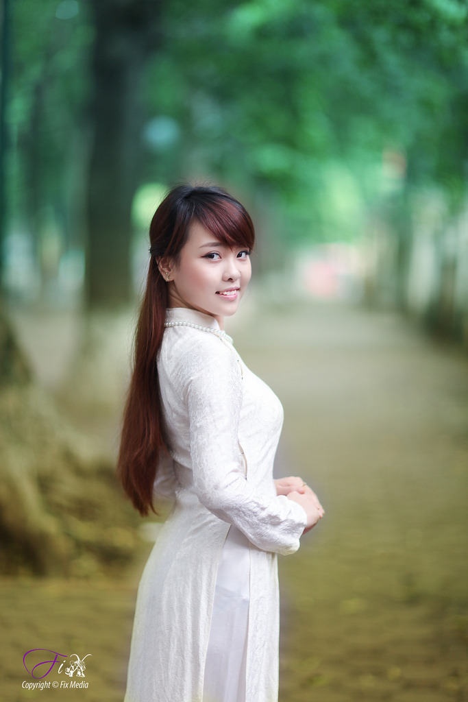 巜社長與人妻秘書HD在線